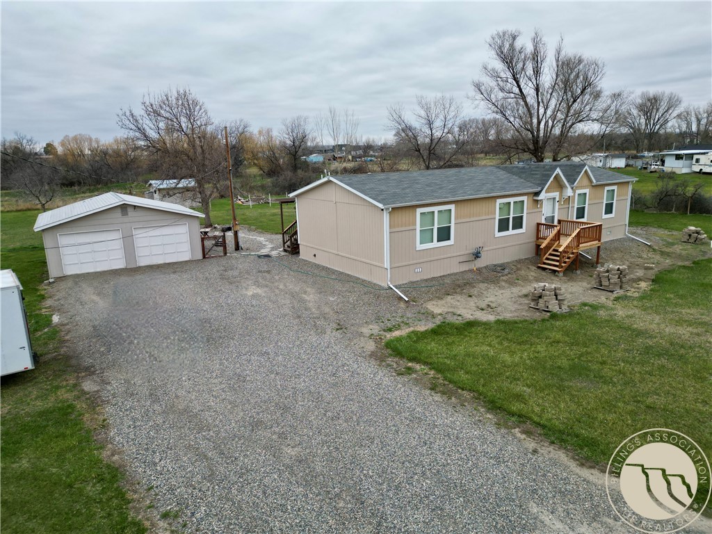 3828 & 3846 Mallard Drive