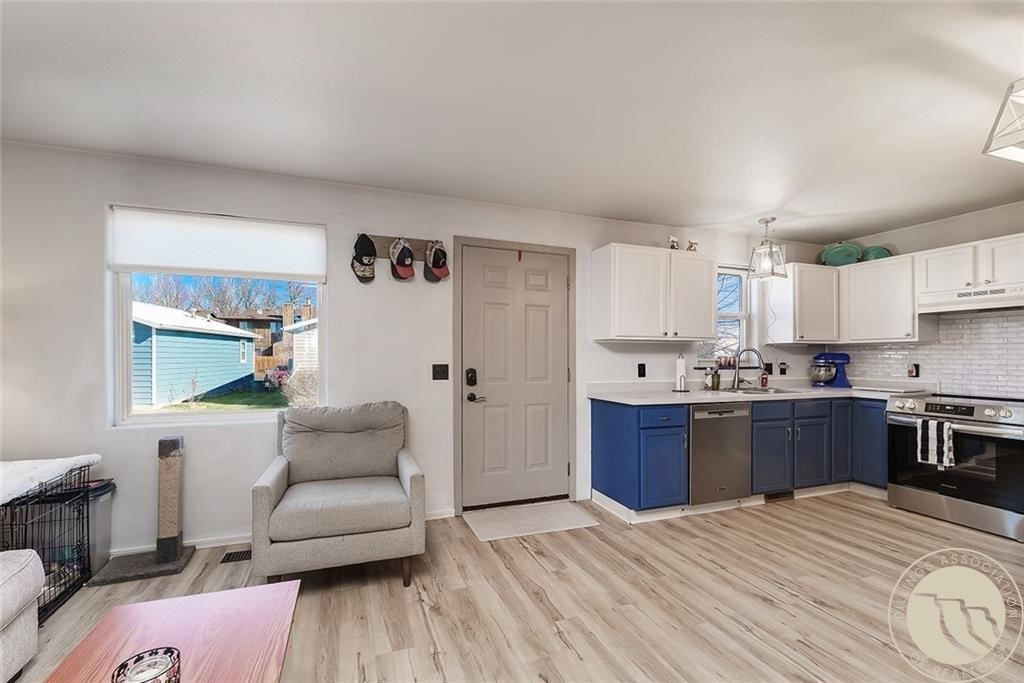 3390 Canyon Drive C19