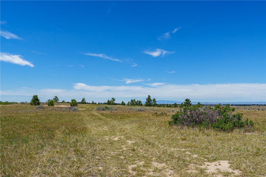 16 Grassland Way