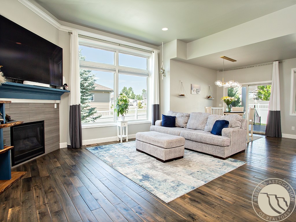 3212 Peregrine Lane