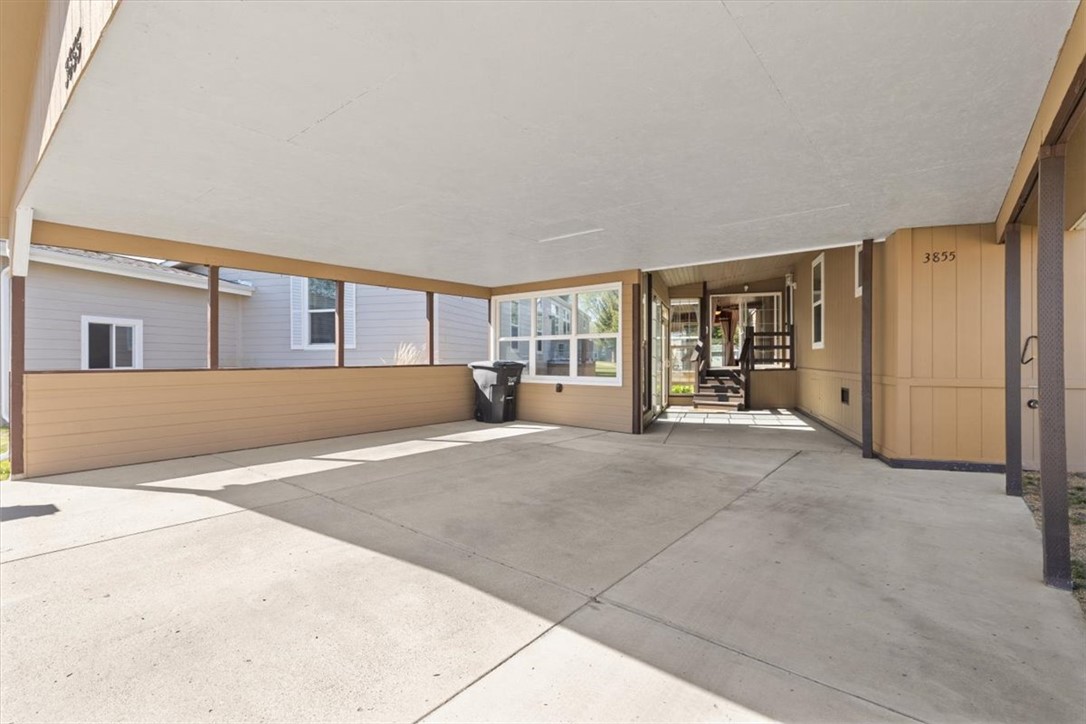3855 Tanager Lane