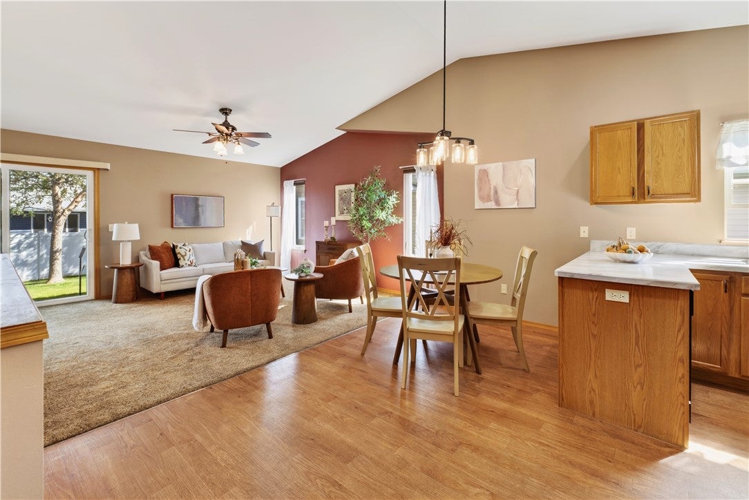 1226 Cottonwood Boulevard 24