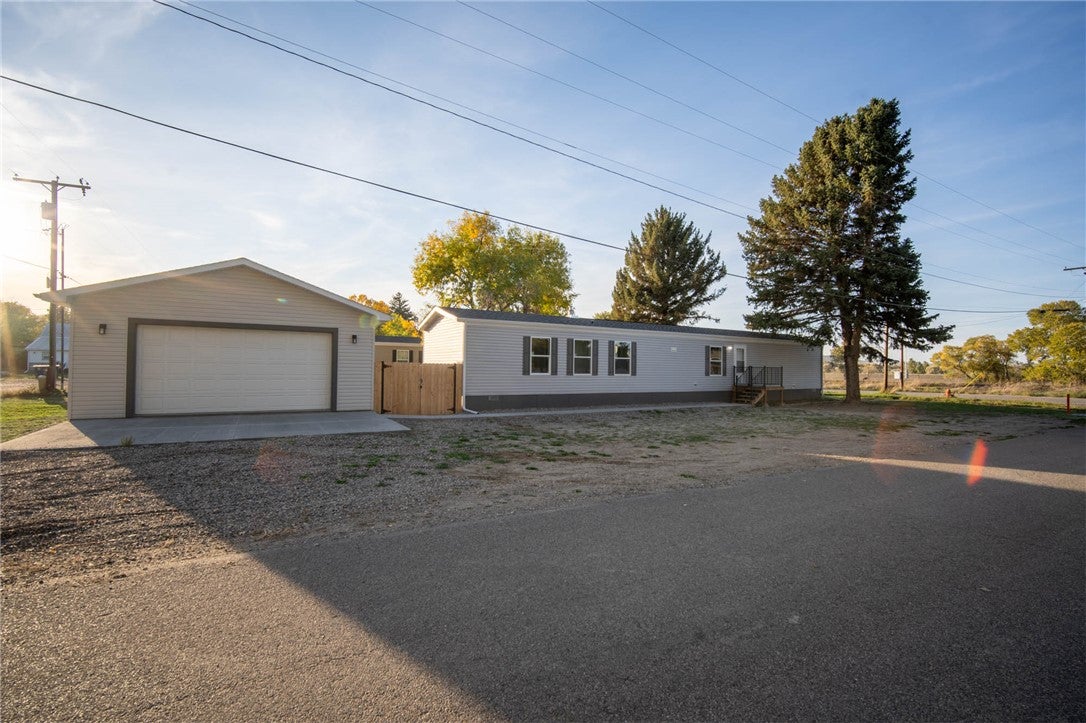 18 3rd Avenue