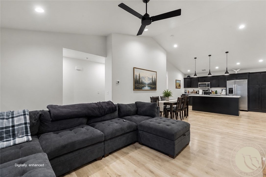 984 Matador Ave