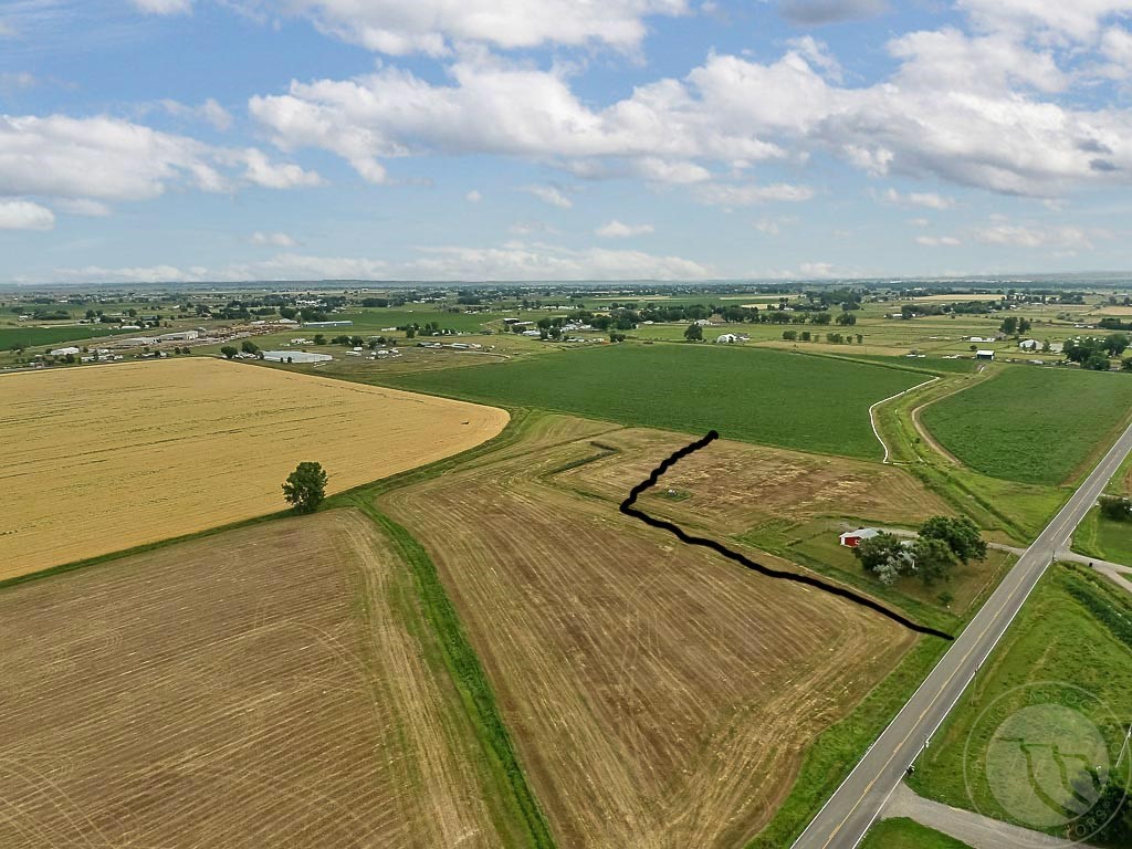 3325-lot 1 Drury Lane
