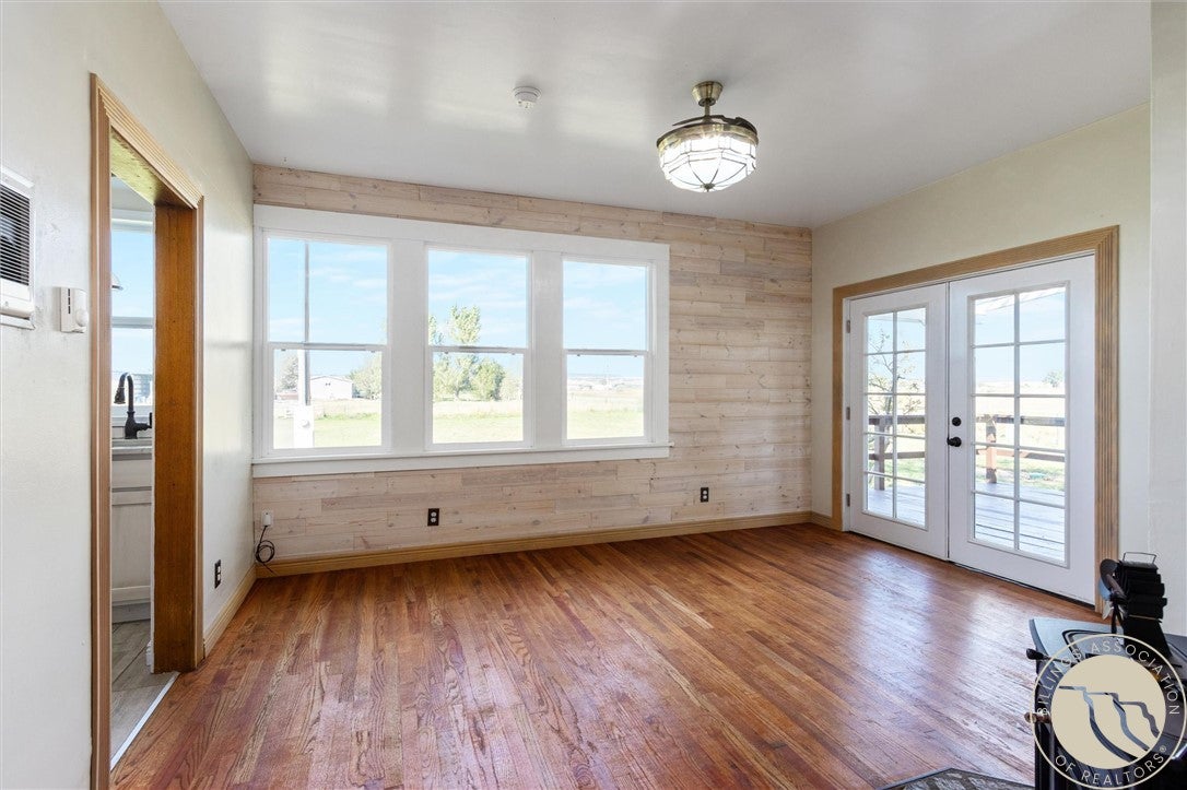 2504 N 14th Road