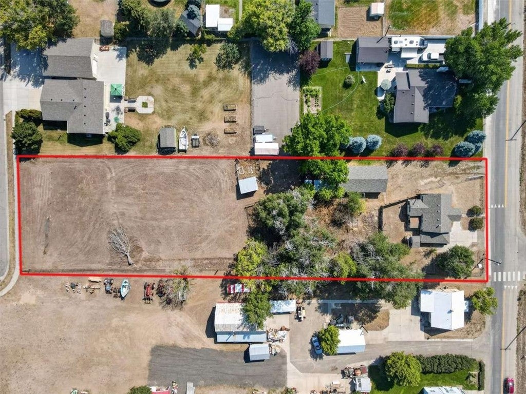 1741 Hawthorne Lane