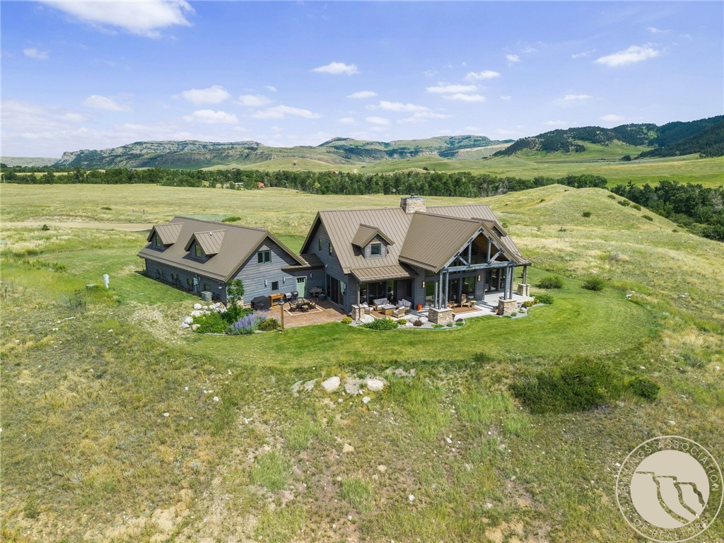 Nye, Montana 59061, United States, 5 Bedrooms Bedrooms, ,5 BathroomsBathrooms,Residential,Active,187984