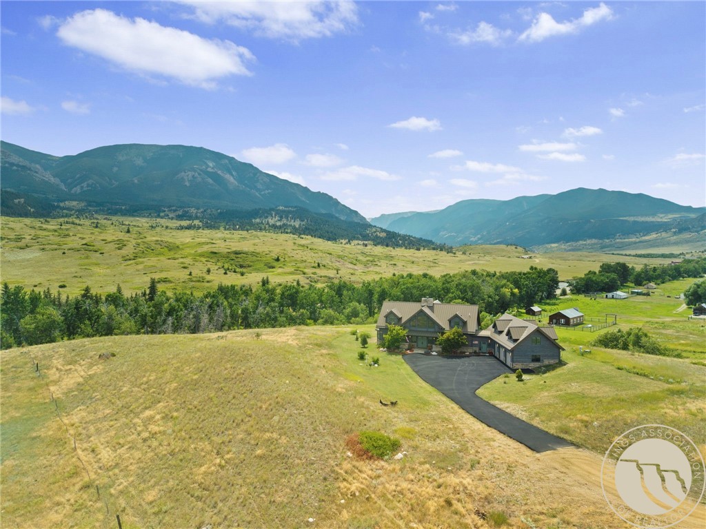 Nye, Montana 59061, United States, 5 Bedrooms Bedrooms, ,5 BathroomsBathrooms,Residential,Active,187984