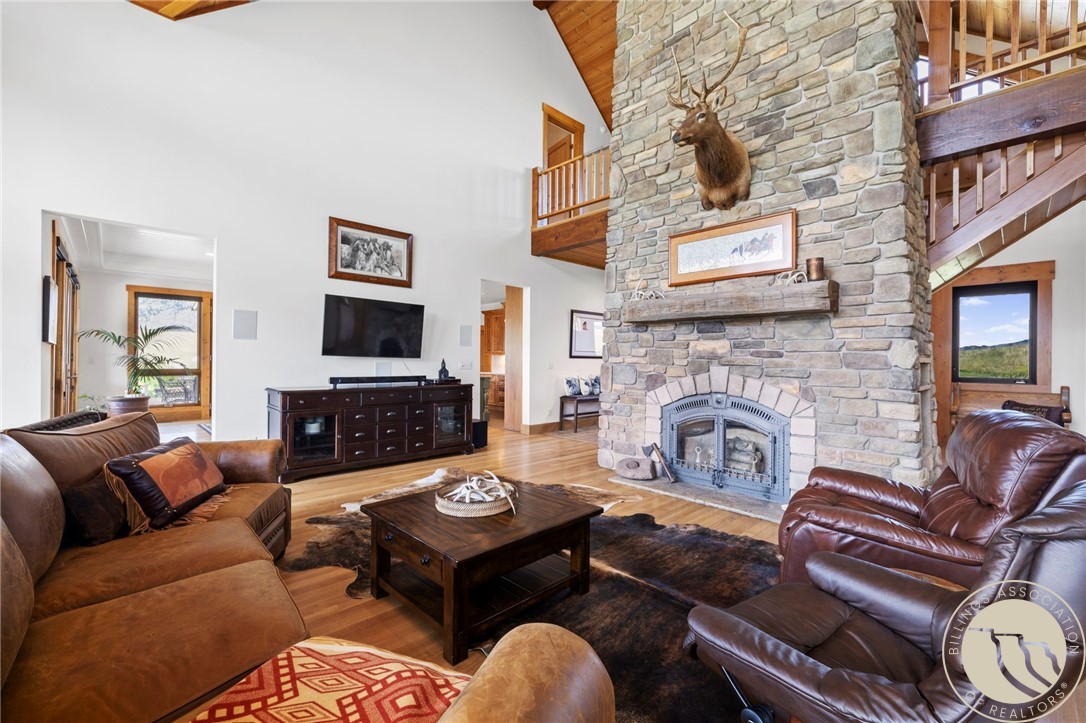 Nye, Montana 59061, United States, 5 Bedrooms Bedrooms, ,5 BathroomsBathrooms,Residential,Active,187984