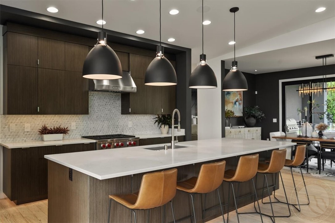 3322 37th Street W