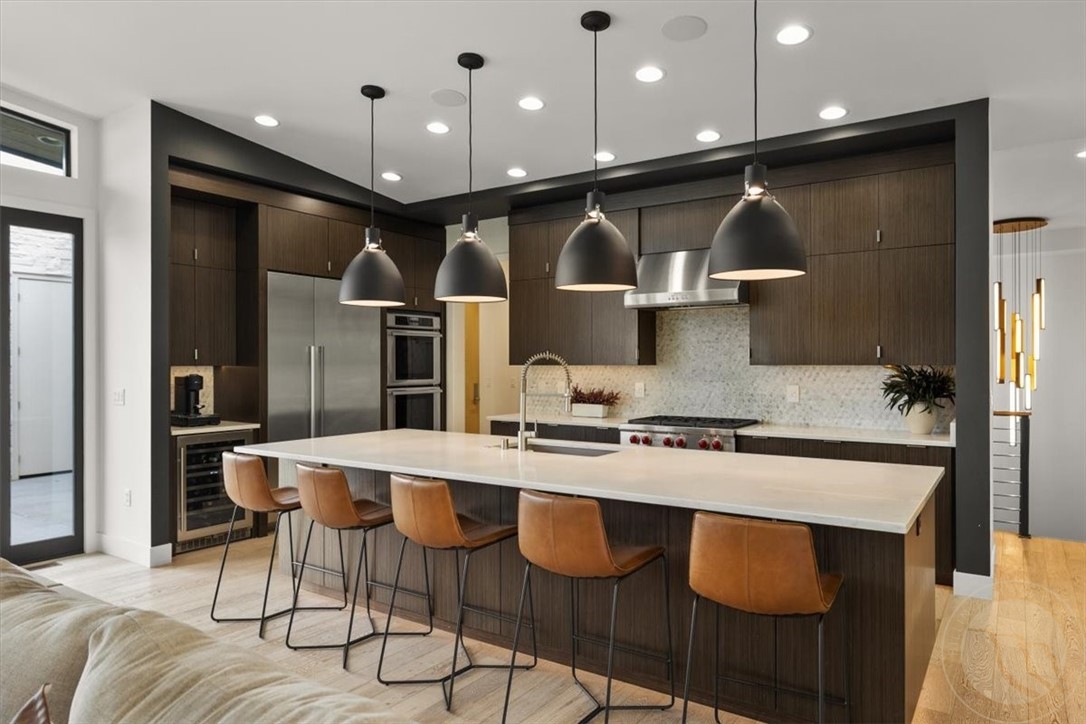 3322 37th Street W