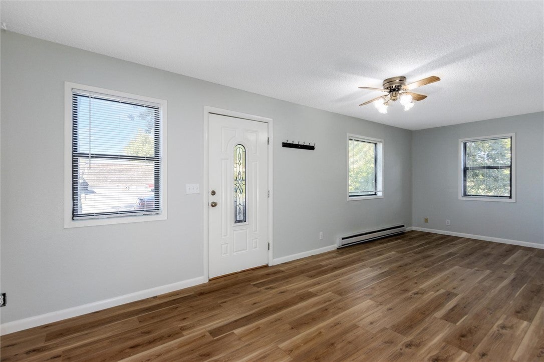 438 & 438 1/2 Terry Avenue
