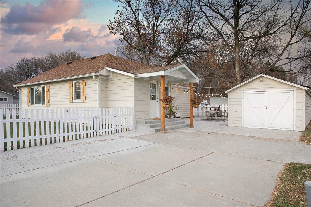 Joliet, Montana 59041, United States, 2 Bedrooms Bedrooms, ,1 BathroomBathrooms,Residential,Active,244879