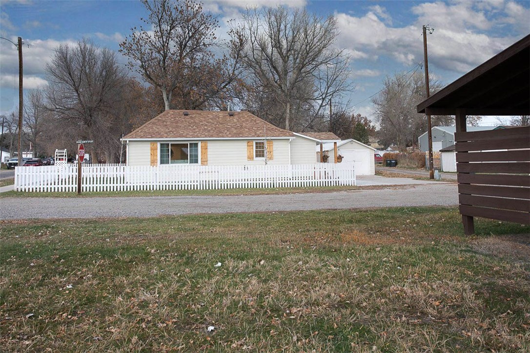 Joliet, Montana 59041, United States, 2 Bedrooms Bedrooms, ,1 BathroomBathrooms,Residential,Active,244879