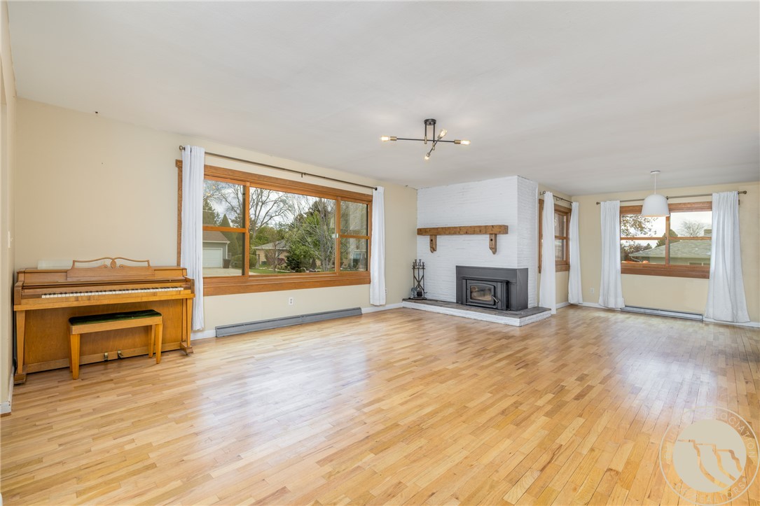 2308 Louise Lane
