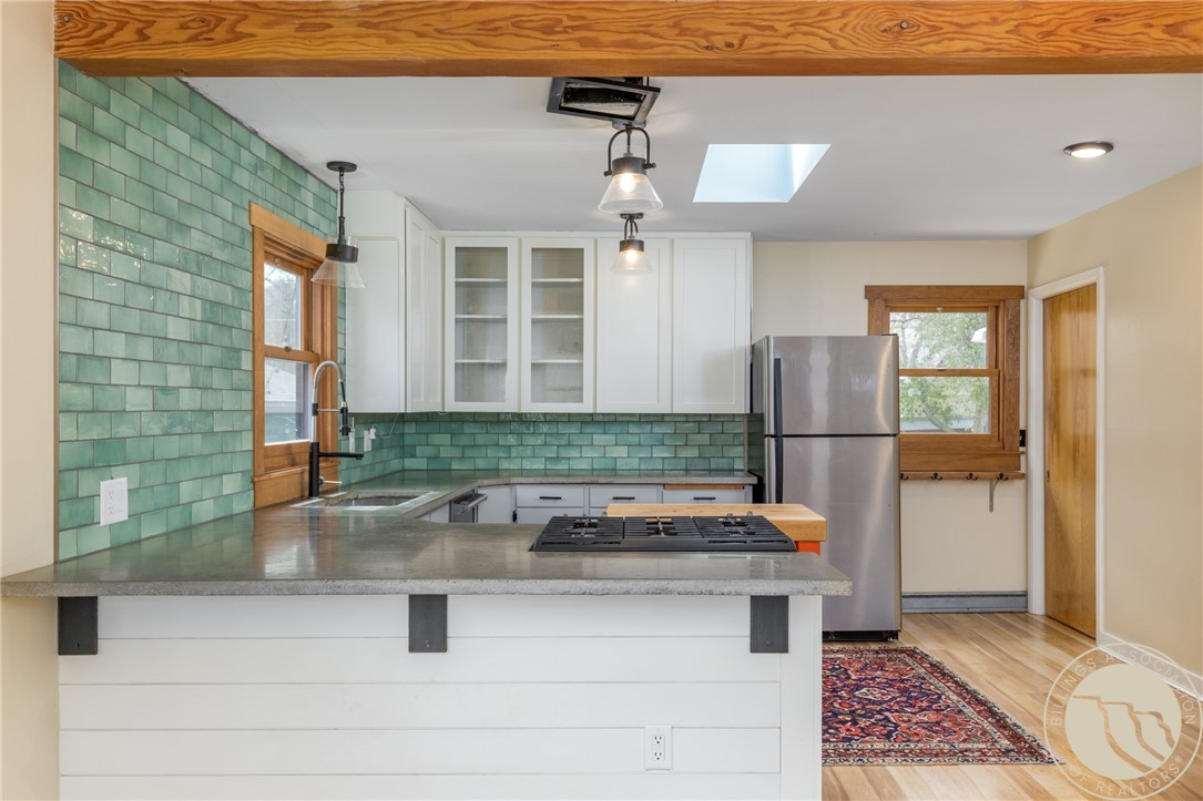 2308 Louise Lane