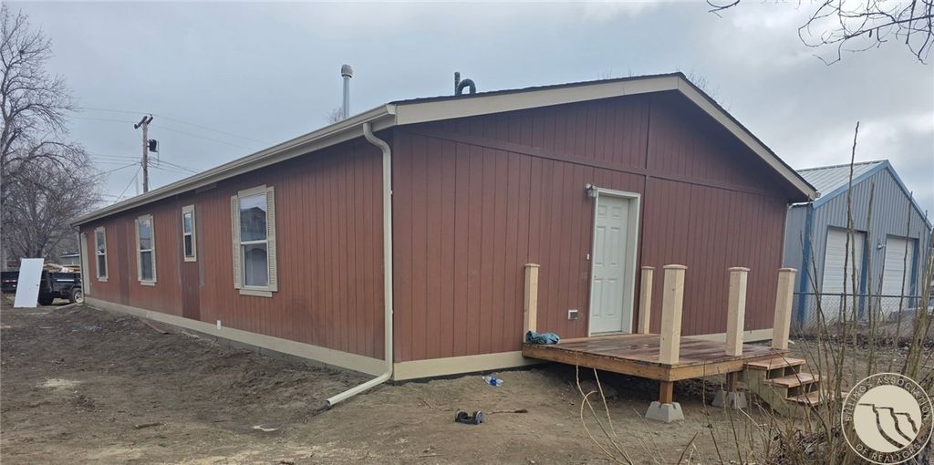 Photo of 1st Ave W, Forsyth, MT 59327 (MLS # 357964)