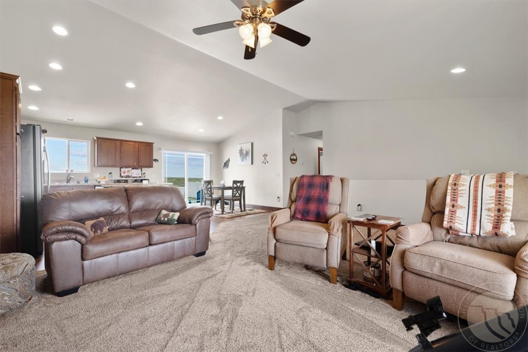 1985 Coyote Ridge Road N