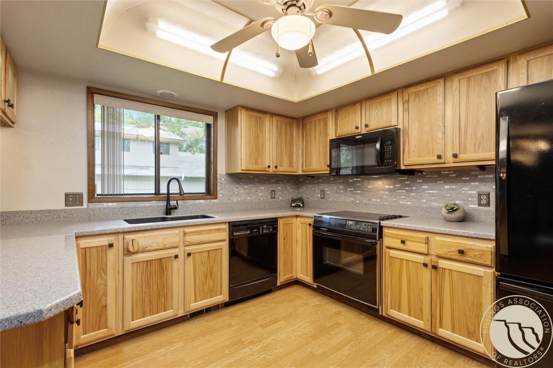 3441 Poly Drive 15