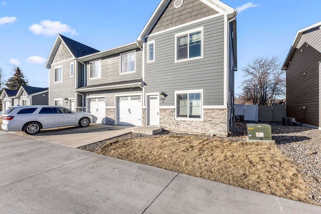 Photo of 1029 Yellowstone Ave #2, Billings, MT 59102 (MLS # 357557)