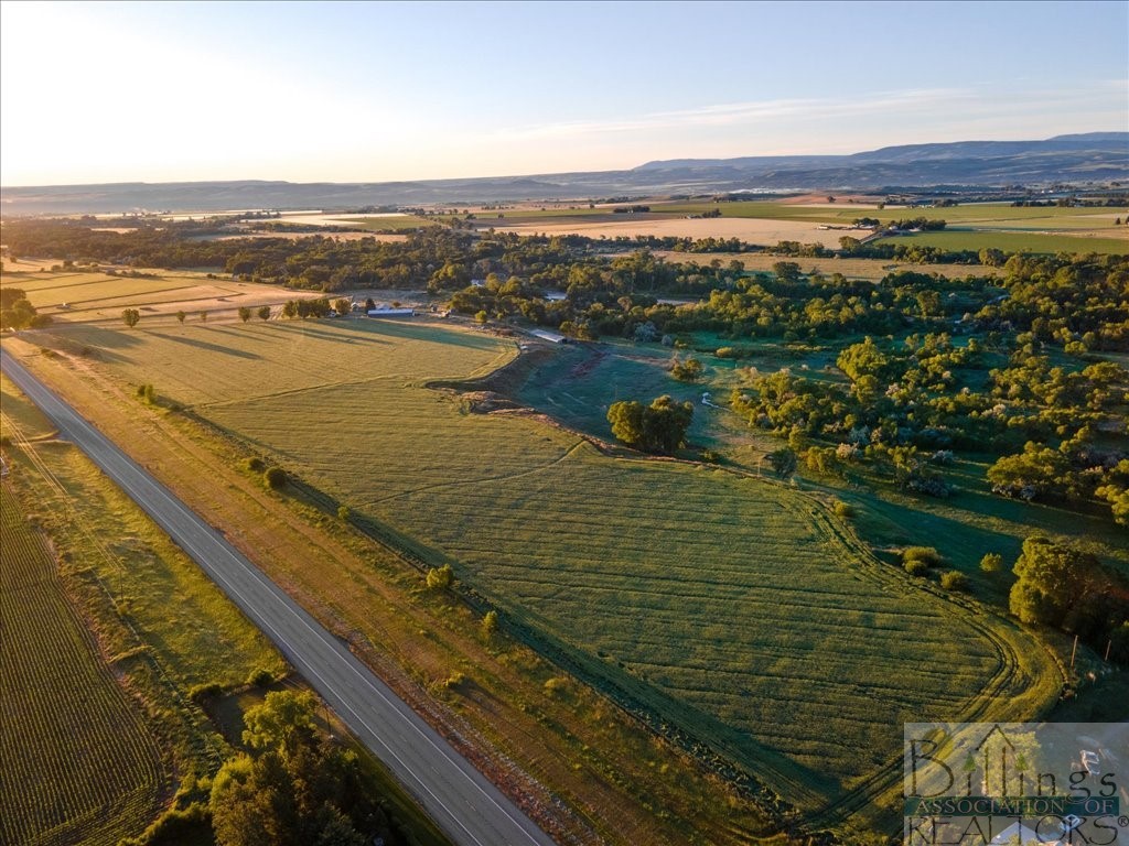 9786 Hwy 212