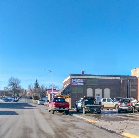 510 W Janeaux Street Lewistown MT 59457