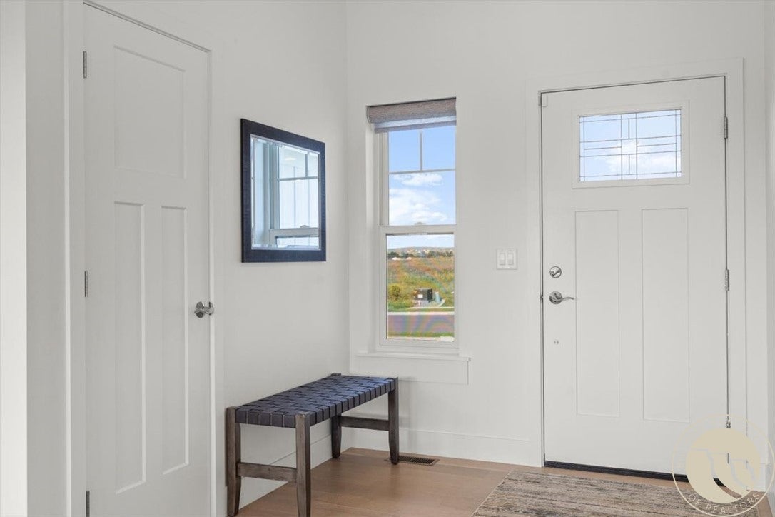 4923 Silver Creek Trail