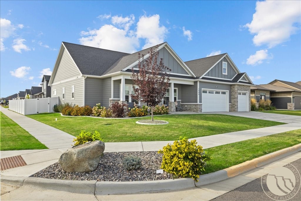 1906 W Thunder Mountain Rd