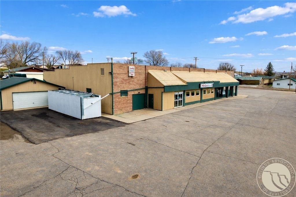 Photo of 207 3rd Street NE, Harlowton, MT 59036 (MLS # 358706)