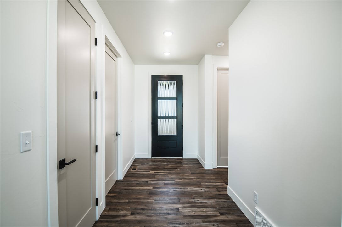 2445 Pine Ridge Road