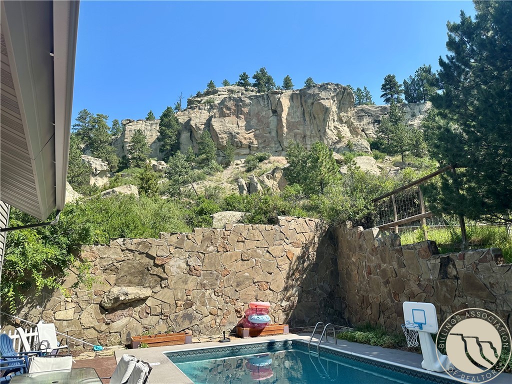 3311 Harlou Dr.