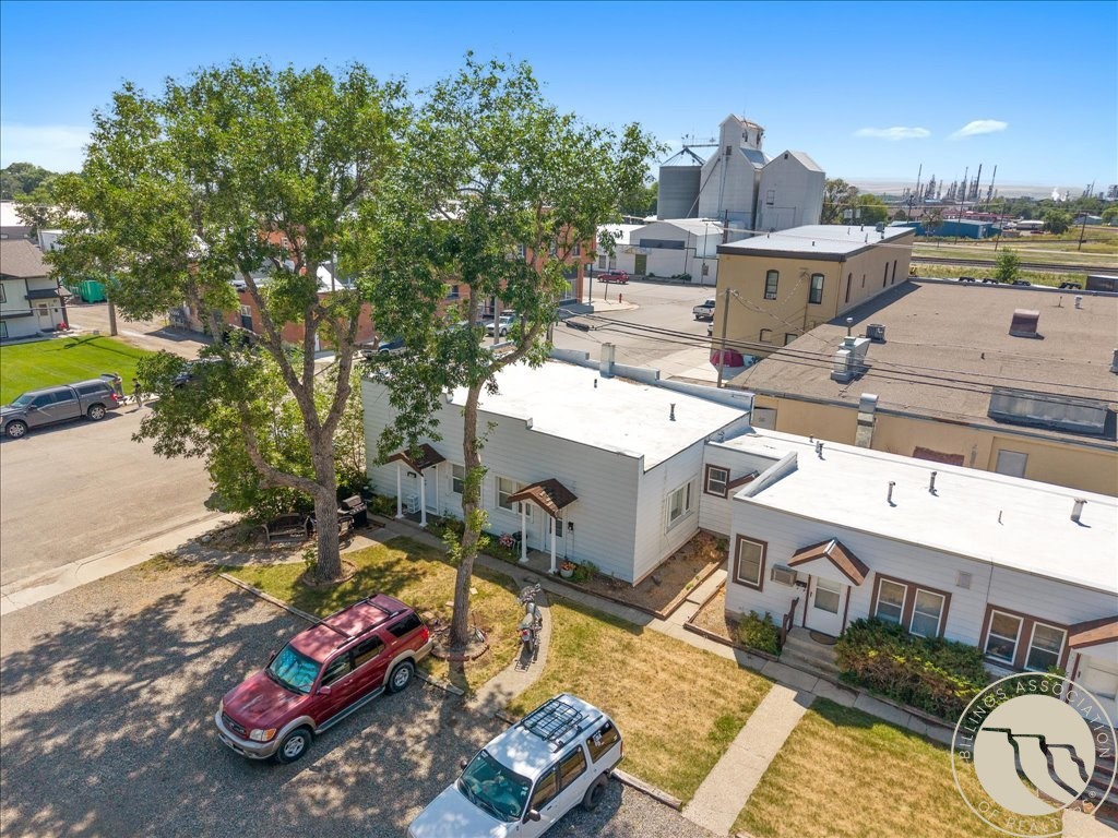 12 3rd Avenue