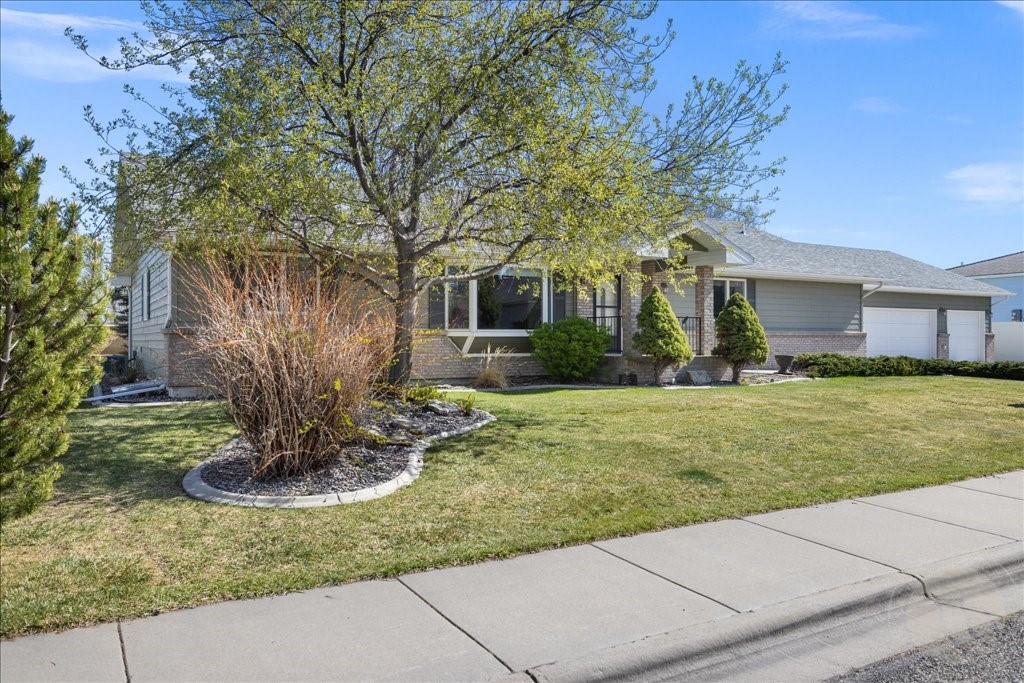 2466 Southridge Drive