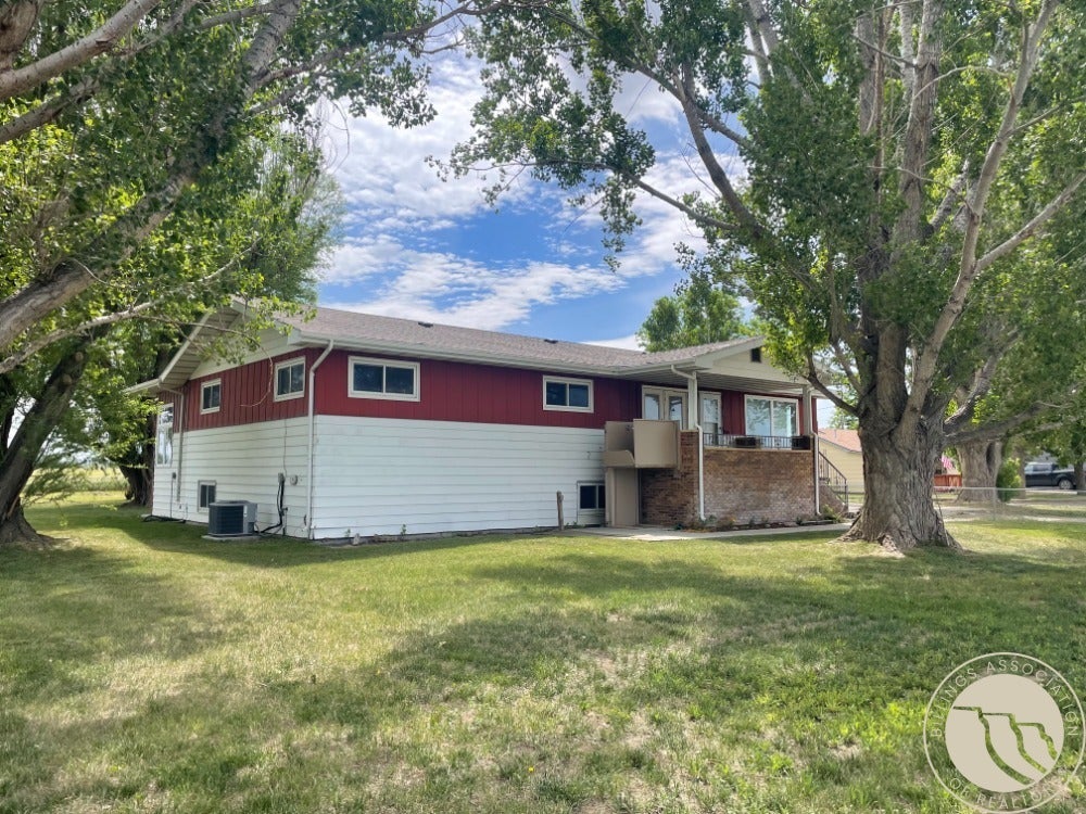 2381 S 16th Road