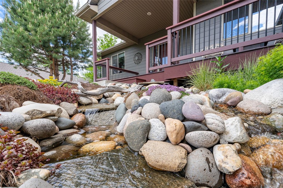 2175 Saddleback Drive
