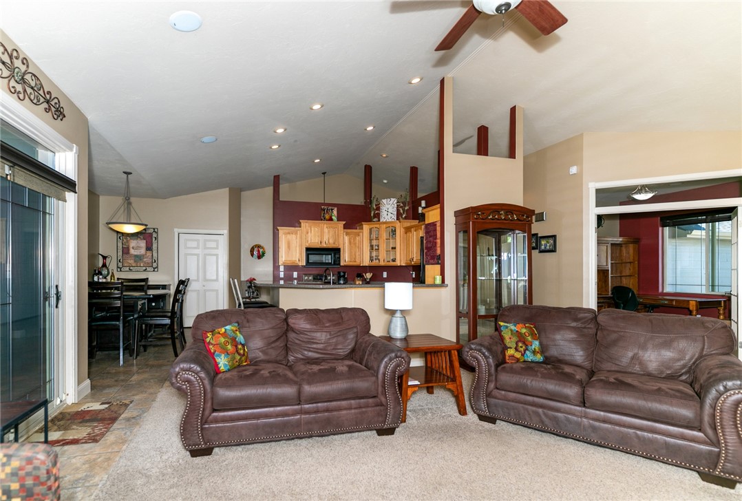 2175 Saddleback Drive