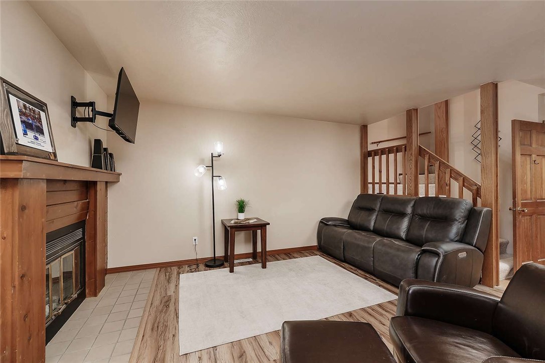 3400 Canyon Drive 3B