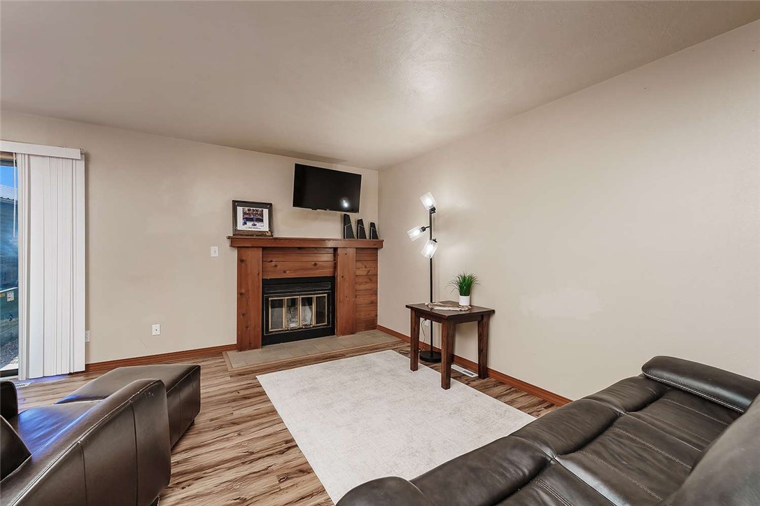 3400 Canyon Drive 3B
