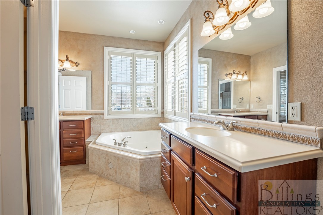 Billings, Montana 59106, United States, 6 Bedrooms Bedrooms, ,4 BathroomsBathrooms,Residential,Contingent,63449