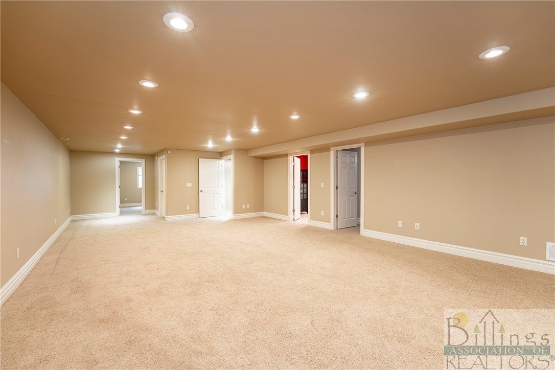 Billings, Montana 59106, United States, 6 Bedrooms Bedrooms, ,4 BathroomsBathrooms,Residential,Contingent,63449