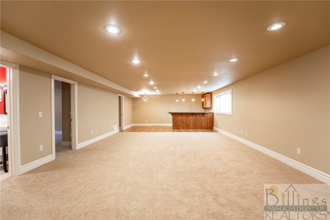 Billings, Montana 59106, United States, 6 Bedrooms Bedrooms, ,4 BathroomsBathrooms,Residential,Contingent,63449