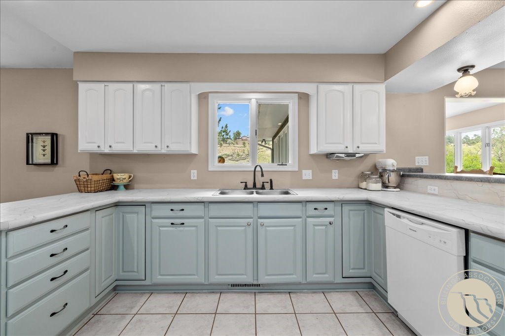 611 Indian Trail
