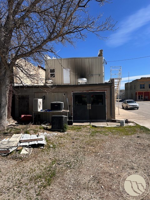 11 Central Avenue N