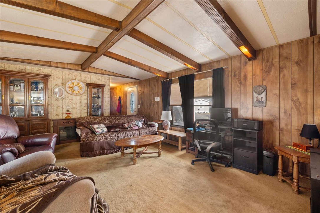 16 Woodgrain Drive