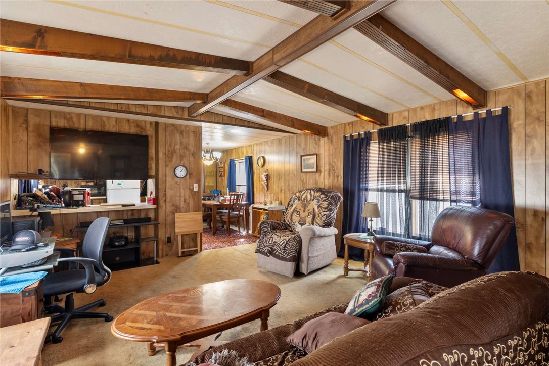 16 Woodgrain Drive