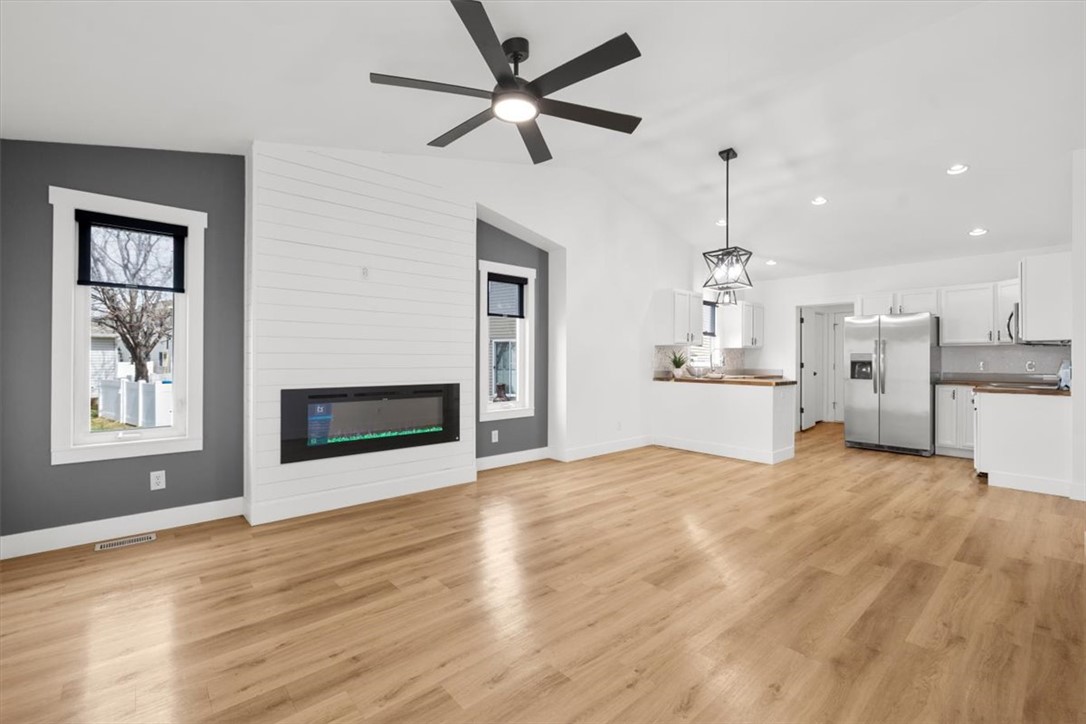 1226 Cottonwood Boulevard 8