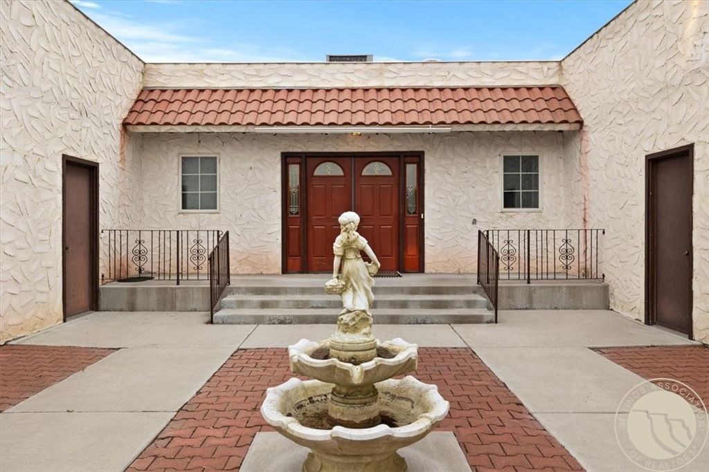 Photo of 1927 Camden Drive, Billings, MT 59102 (MLS # 358101)