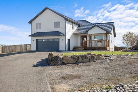 1960 Coyote Ridge Road N Laurel MT 59044