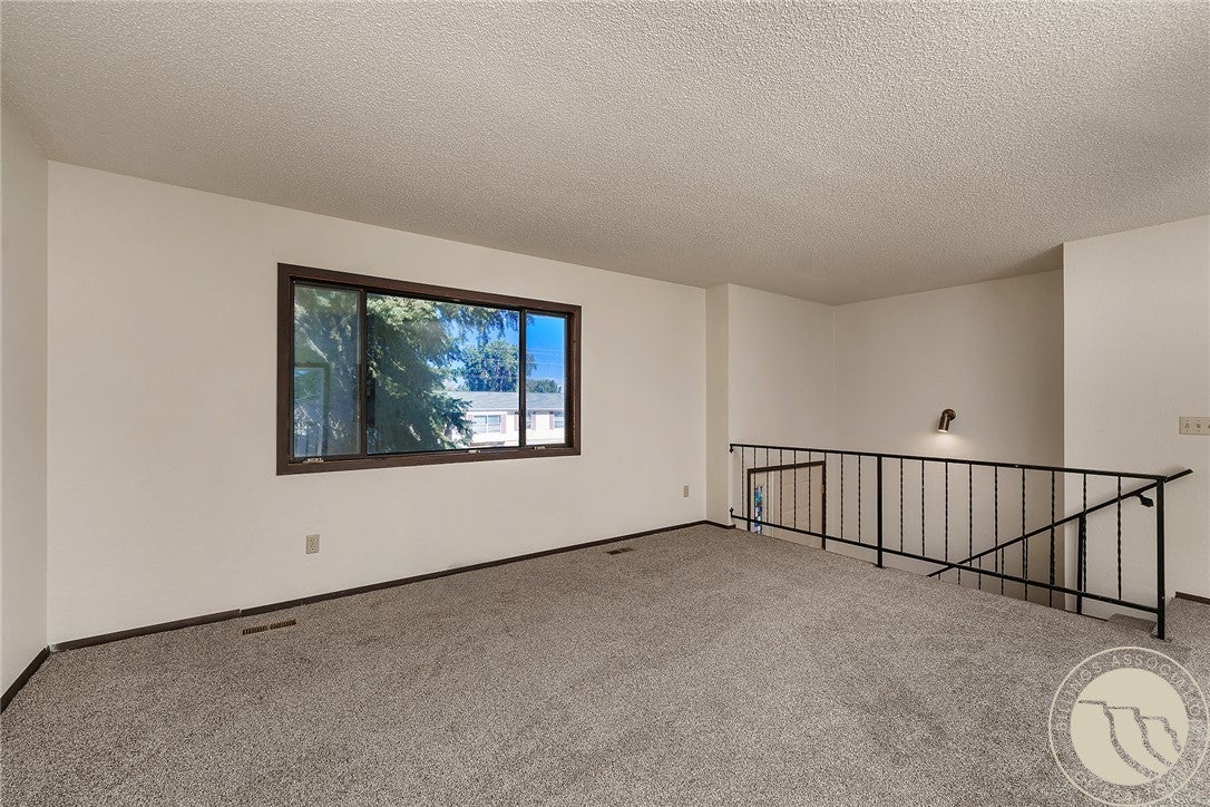 4032 Cambridge Drive